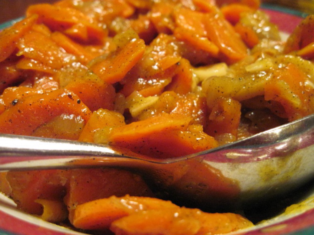 Crockpot Spicy Glazed Carrots