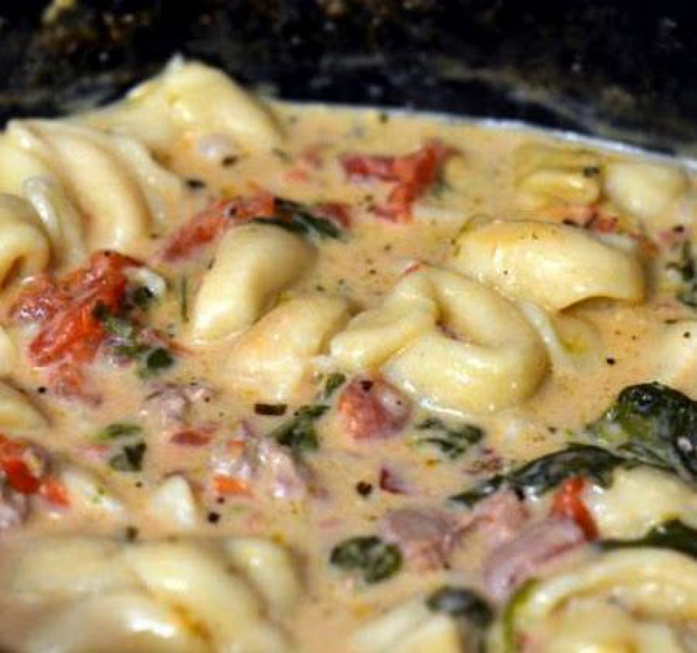 Crockpot Cheese Tortellini and Sausage