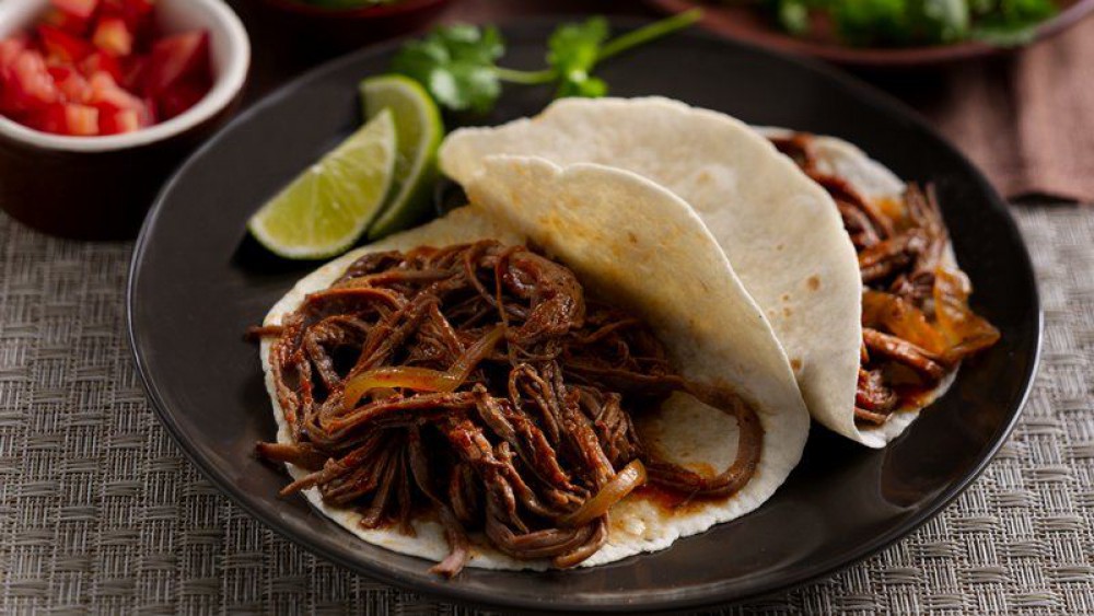 Crock Pot Garlic Beef Brisket Tacos